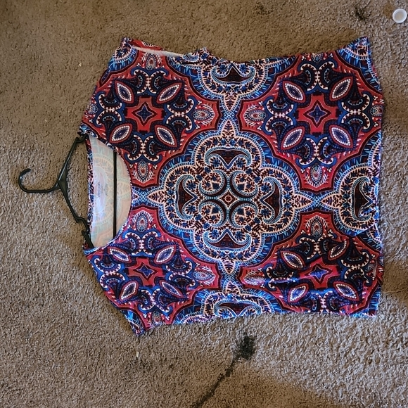 Women's Top - Picture 1 of 2